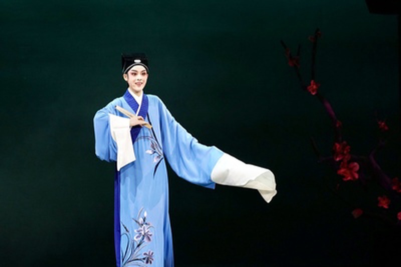 陈丽君